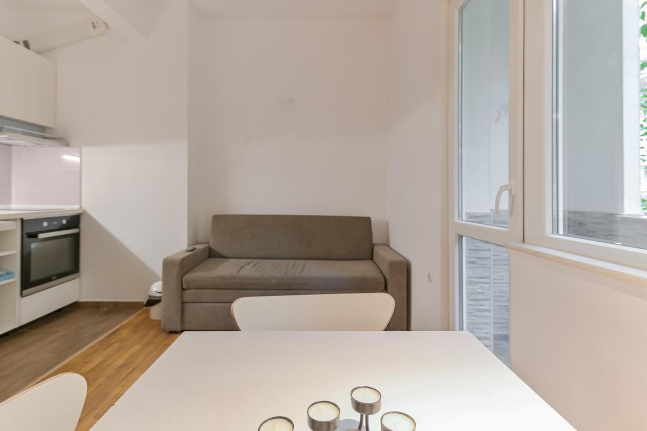 Bright Apartment In The Heart Of The City By Flat Mаnager Sofia Exterior photo