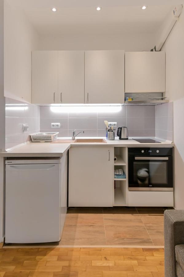 Bright Apartment In The Heart Of The City By Flat Mаnager Sofia Exterior photo